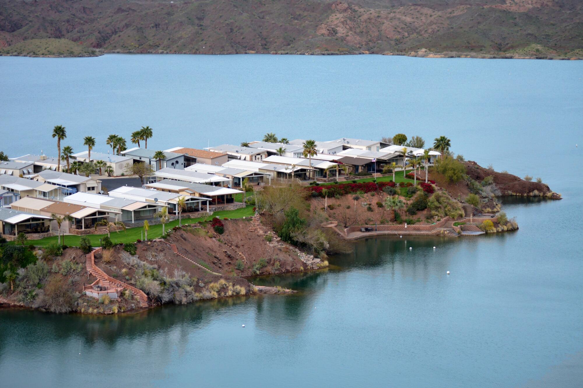 Summer Vacation Rental Tips: Making the Most of the High Season in Lake Havasu, AZ